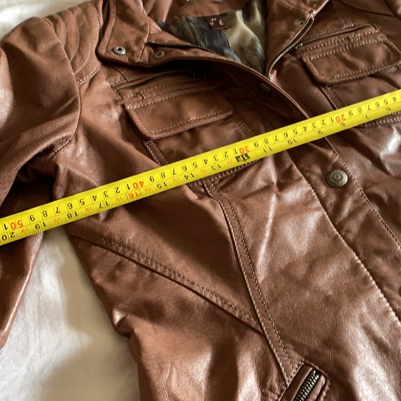 ⭐️SOLD Danier - Vintage Leather Jacket - Picture 6 of 8